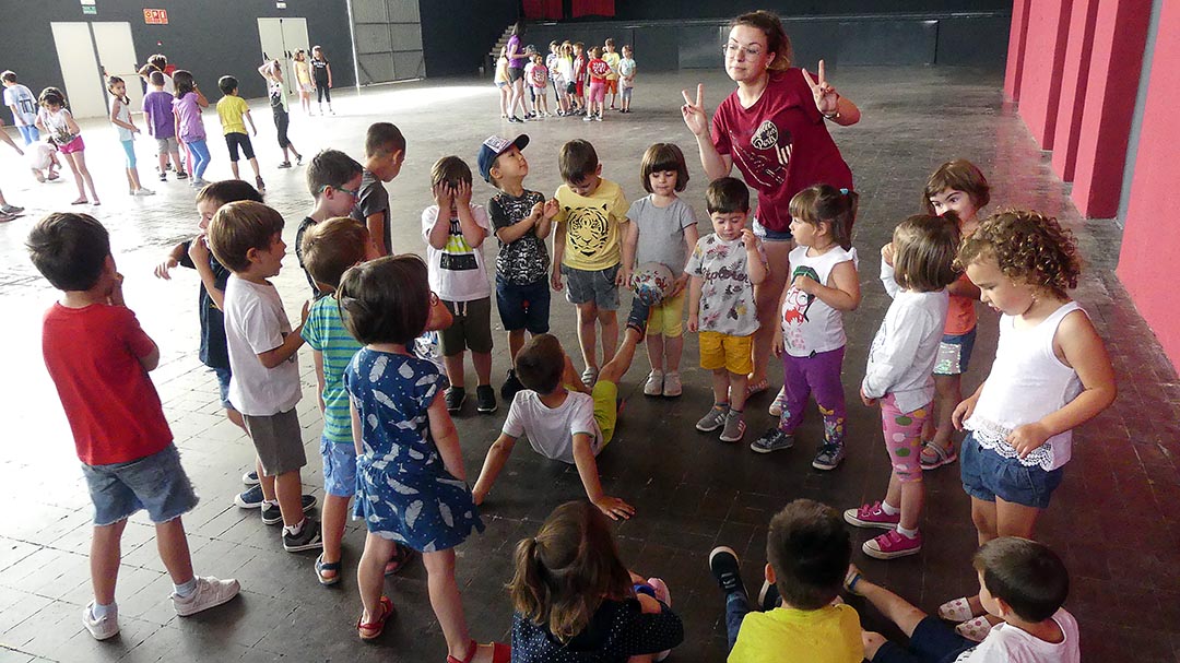 87 xiquets enceten l’Escola d’estiu a Morella