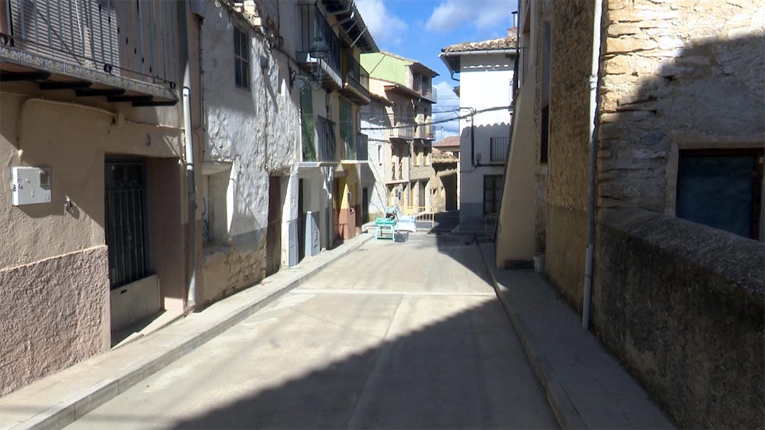 Cinctorres pavimenta el carrer Sant Lluís després de renovar les conduccions d’aigua