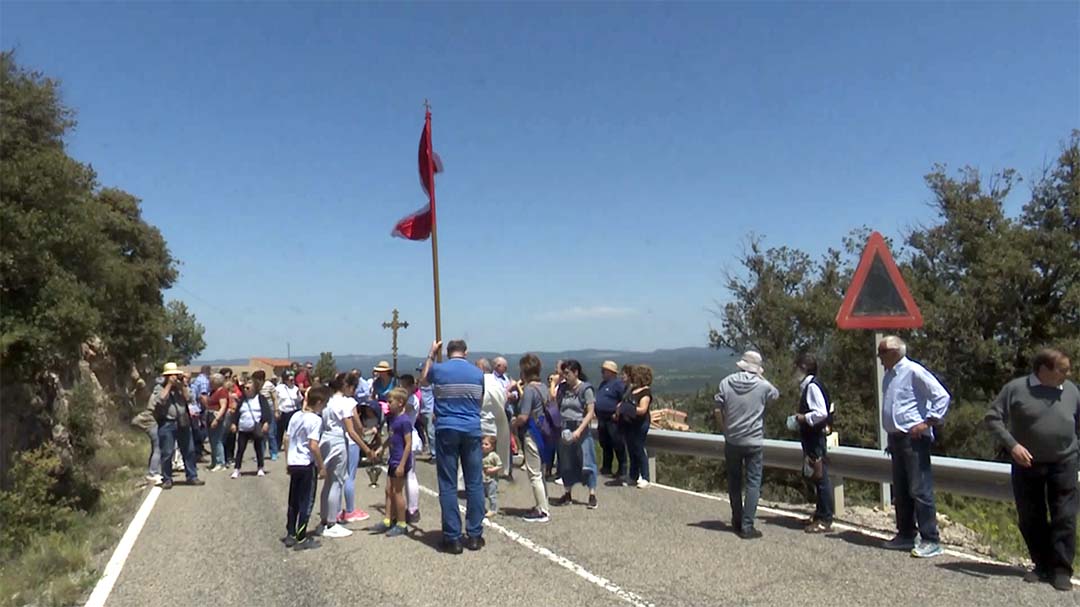 Els veïns de la Pobleta tornen a pujar a Santa Creu després de tres anys