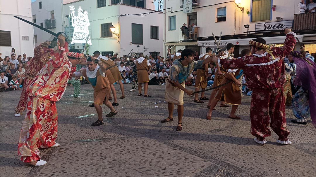 “Dansants”, “llauradores” o “cavallets” protagonitzen el 8 de setembre a Peníscola