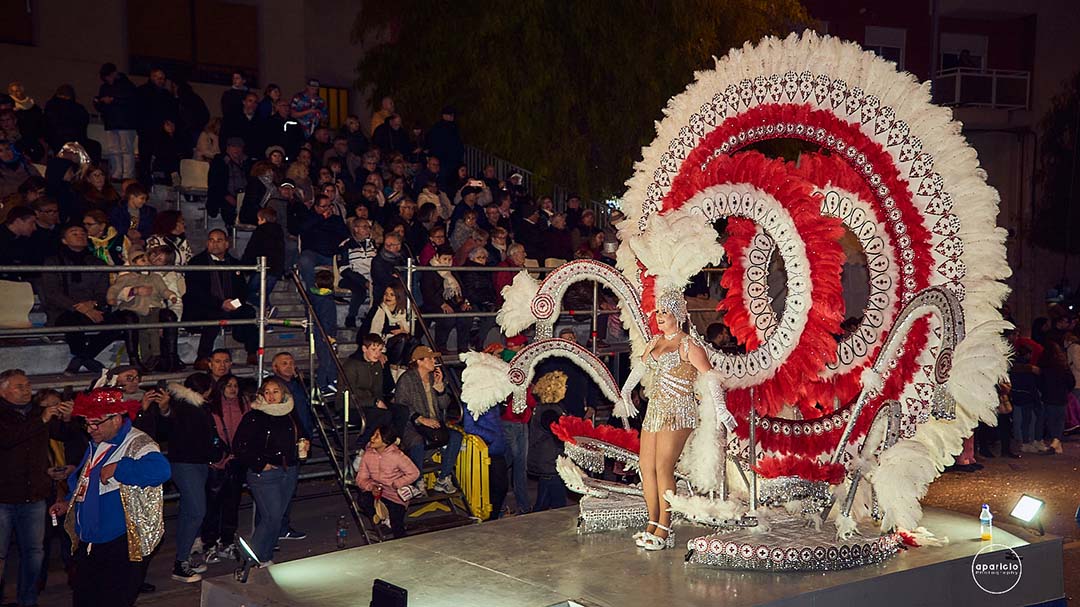 Vinaròs bat rècords de participació i d’espectadors en el seu Carnaval