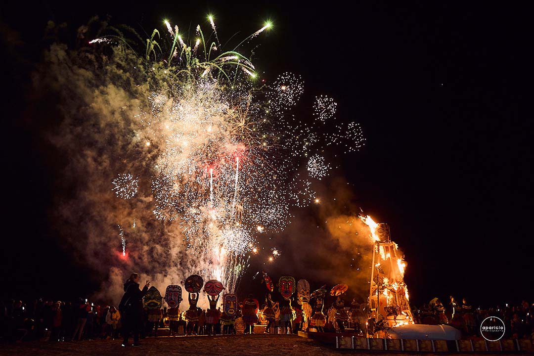 Vinaròs tanca amb el Judici a Carnestoltes un multitudinari Carnaval
